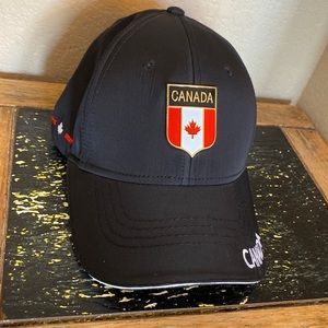 🇨🇦 Canada emblem hat 🇨🇦
